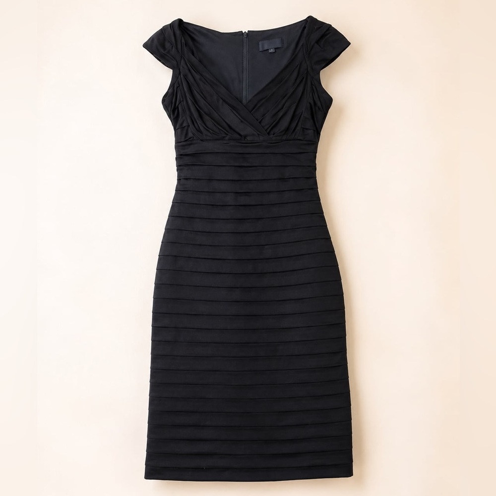 Adrianna Papell Black Cocktail Dress Sz 10 Ruche Sheath LBD Wedding Guest Formal